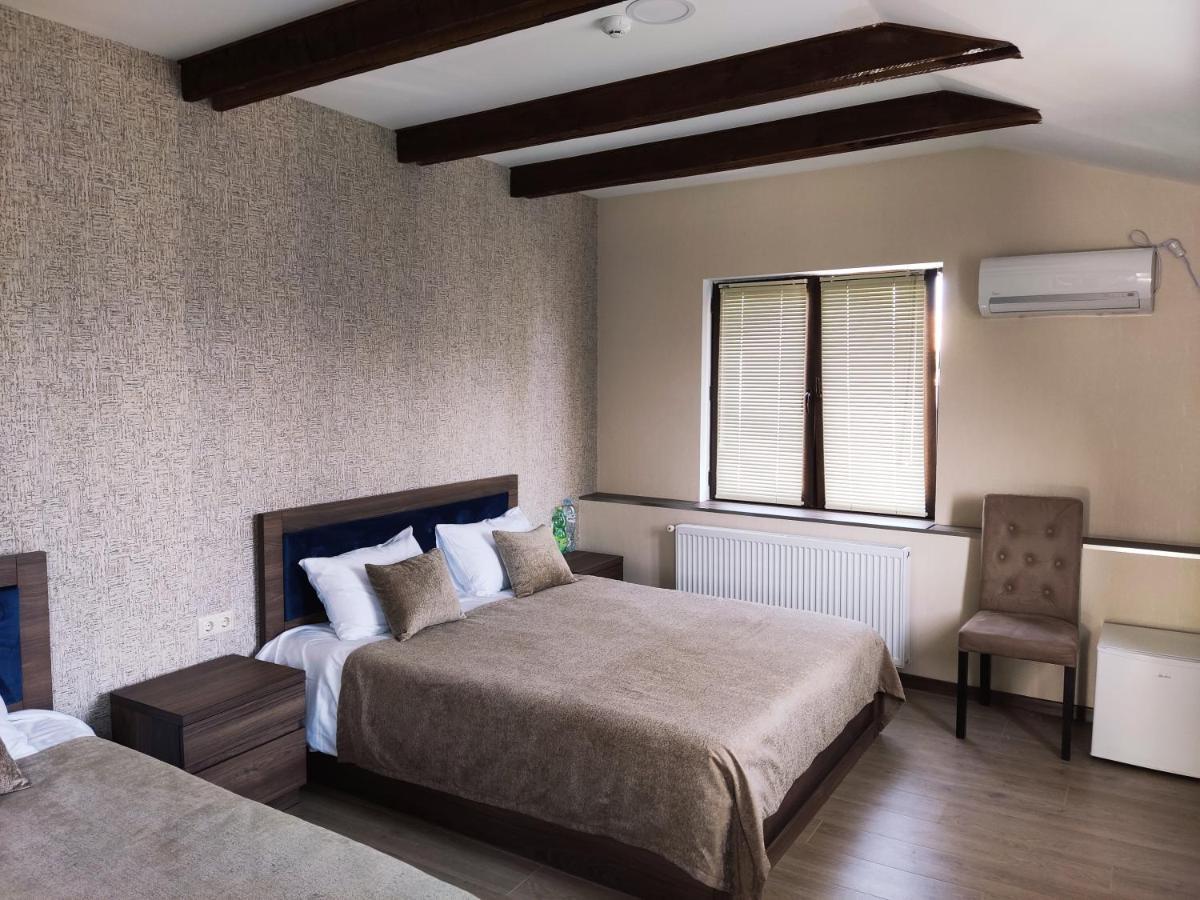 Guest House Spartak Tbilisi Bagian luar foto