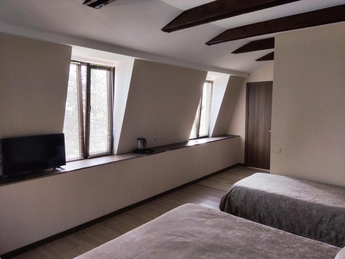 Guest House Spartak Tbilisi Bagian luar foto