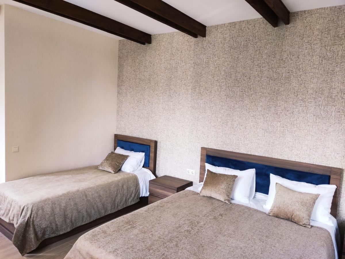 Guest House Spartak Tbilisi Bagian luar foto