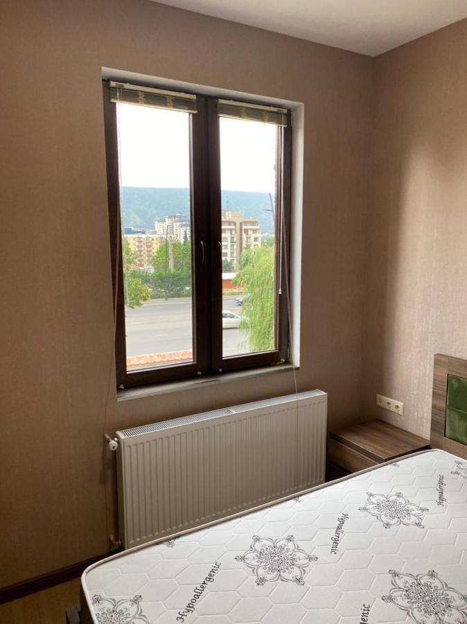 Guest House Spartak Tbilisi Bagian luar foto
