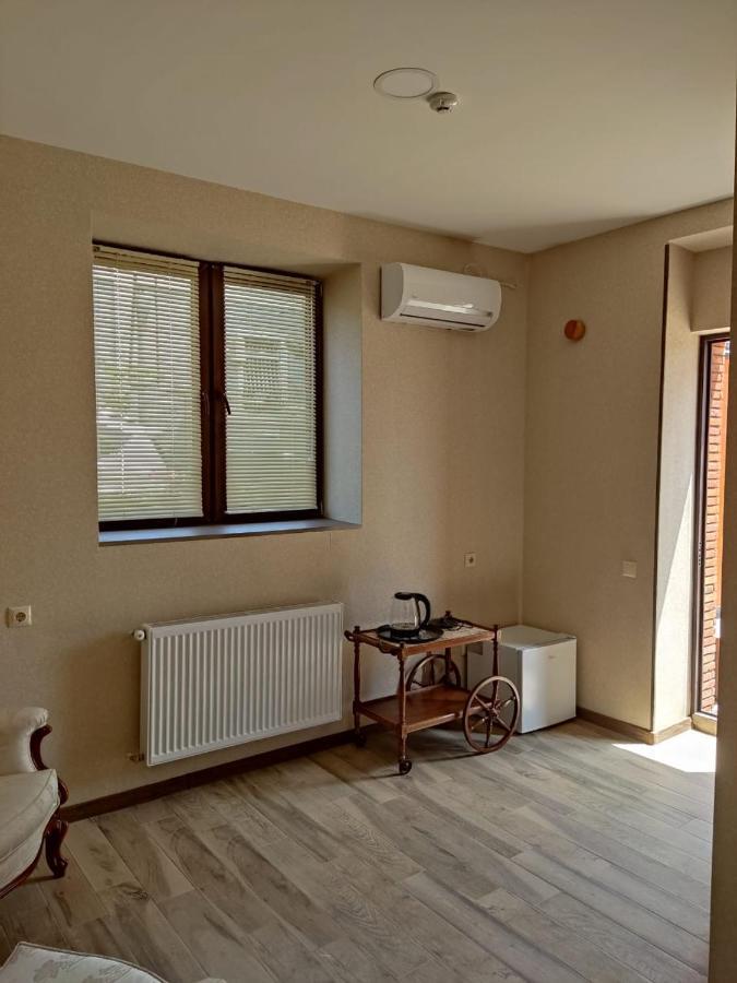 Guest House Spartak Tbilisi Bagian luar foto