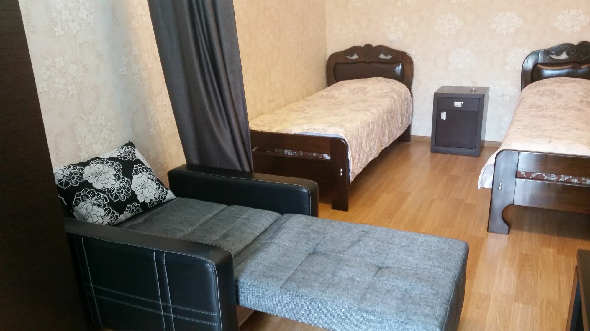 Guest House Spartak Tbilisi Bagian luar foto