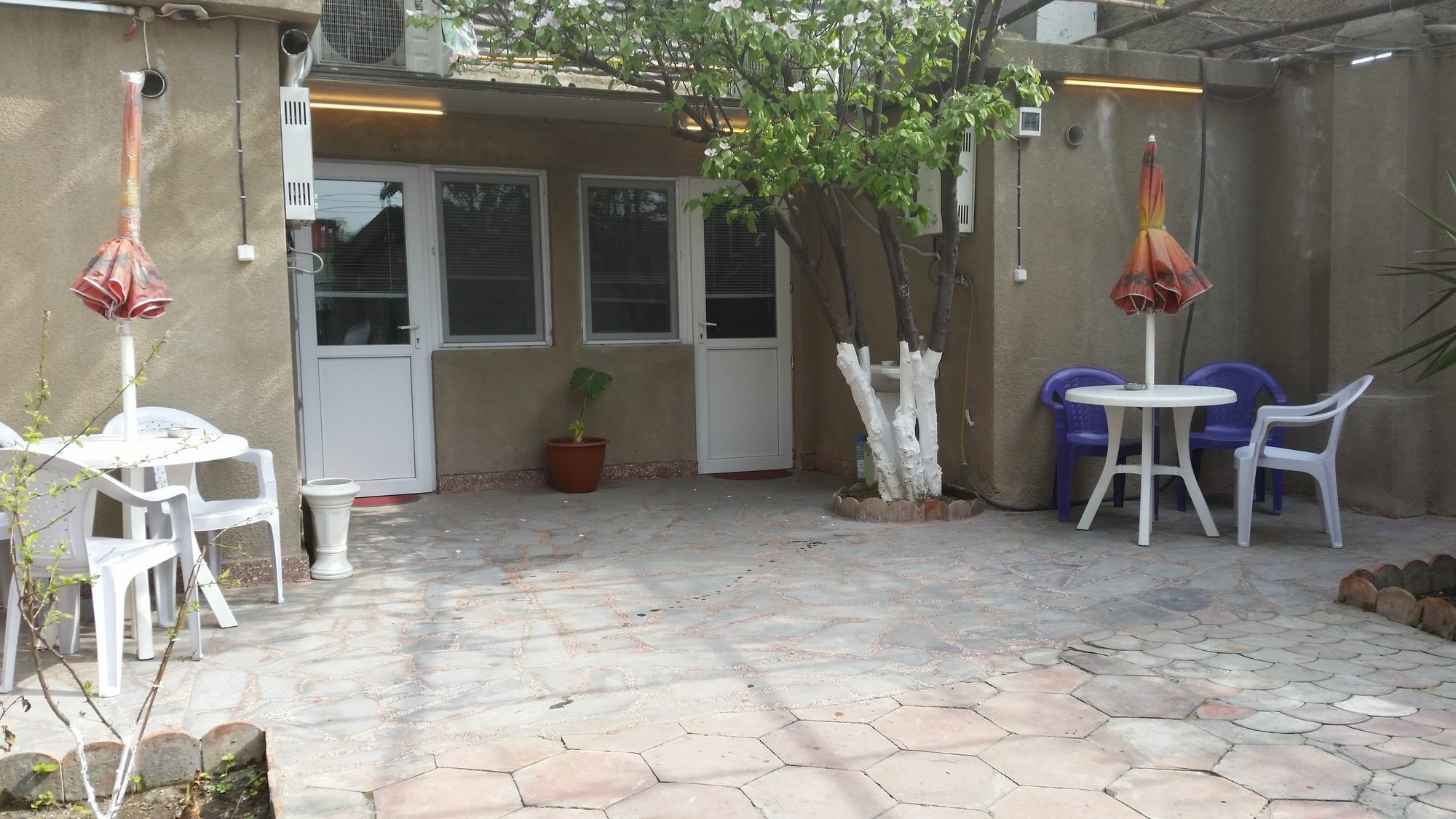Guest House Spartak Tbilisi Bagian luar foto